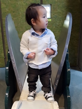 「OLD NAVY（オールドネイビー）のアイテム（ニット/セーター、ホワイト系）」を使った、さらさん（キッズ・100cm）の冬コーディネート