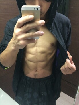 「NIKE（ナイキ）のアイテム（パーカー、ブラック系）」を使った、kazさん（メンズ・165cm）の秋コーディネート