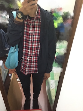 「アイテム（マウンテンパーカー、ブルー系）」を使った、Marcy Liさん（レディース・168cm）の秋コーディネート