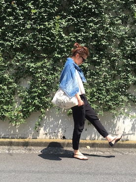 「アイテム（ビーチサンダル）」を使った、Ayumi Shimadaさん（レディース・166cm・30代）の夏コーディネート