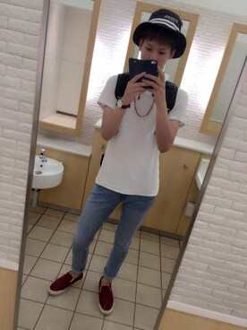 「H&M（エイチ・アンド・エム）のアイテム（Tシャツ/カットソー、ホワイト系）」を使った、Ka☞Zuさん（メンズ・184cm）の春コーディネート