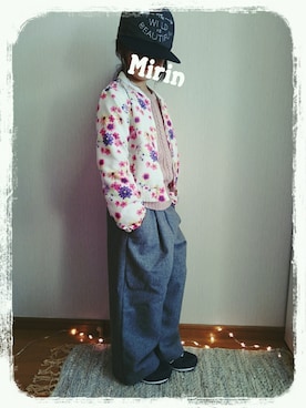 「グレーパンツ」｜Mirinさん（キッズ・120cm）の冬コーディネート