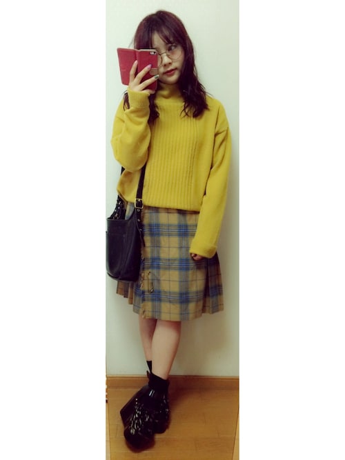 安中亜美さんのコーディネート
