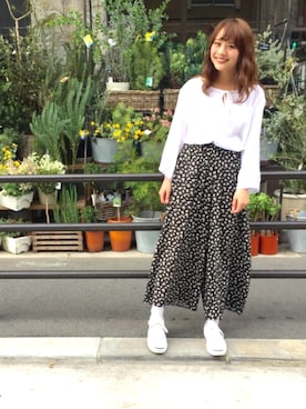 「flower（フラワー）のアイテム（パンツ）」を使った、安中亜美さん（レディース・148cm）の冬コーディネート