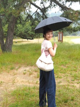 安中亜美さんの「フィッシュレース キルティング バッグ」を使ったコーディネート