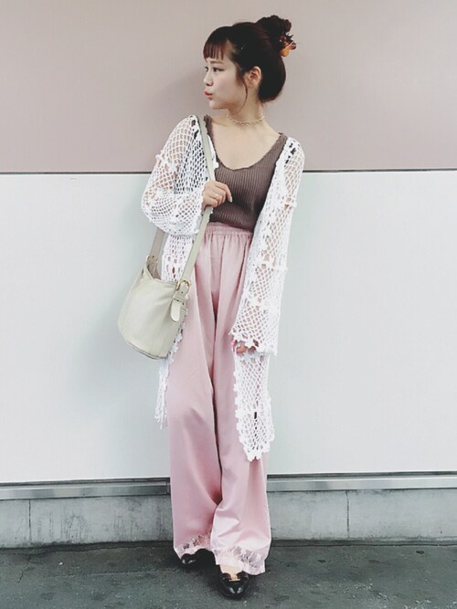 安中亜美さんのコーディネート