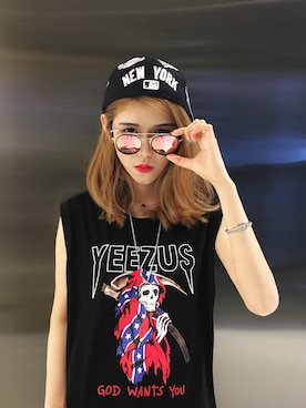 「YEEZUS（イーザス）のアイテム（トップス）」を使った、HANIさん（レディース・170cm）の夏コーディネート