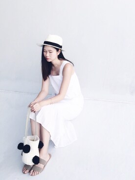 Molly廖毛利さんのコーディネート