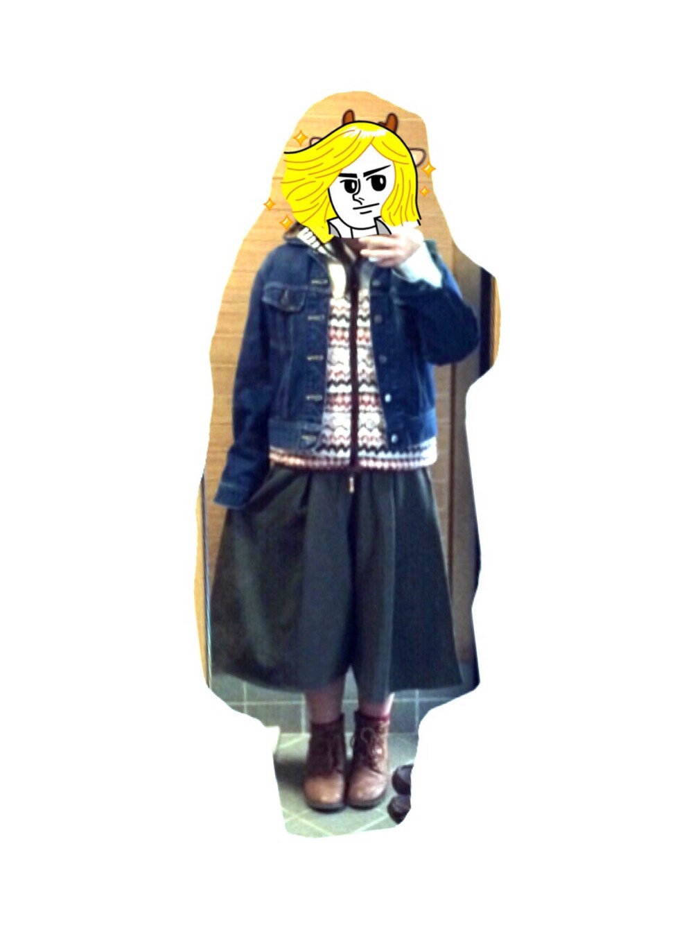 「ジージャン、カーキガウチョ、もこもこベスト、これからおさんぽ」｜「CIAOPANICのアイテム（ベスト、ホワイト系）」を使った、mamさん（レディース・152cm）の冬コーディネートの1枚目の写真