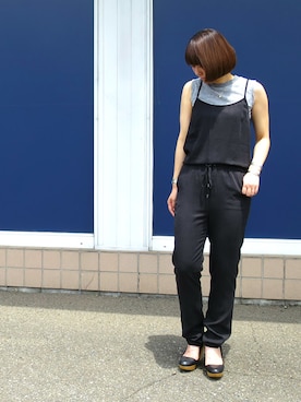 「アイテム（バングル/リストバンド）」を使った、kotomiさん（レディース・168cm）の春コーディネート