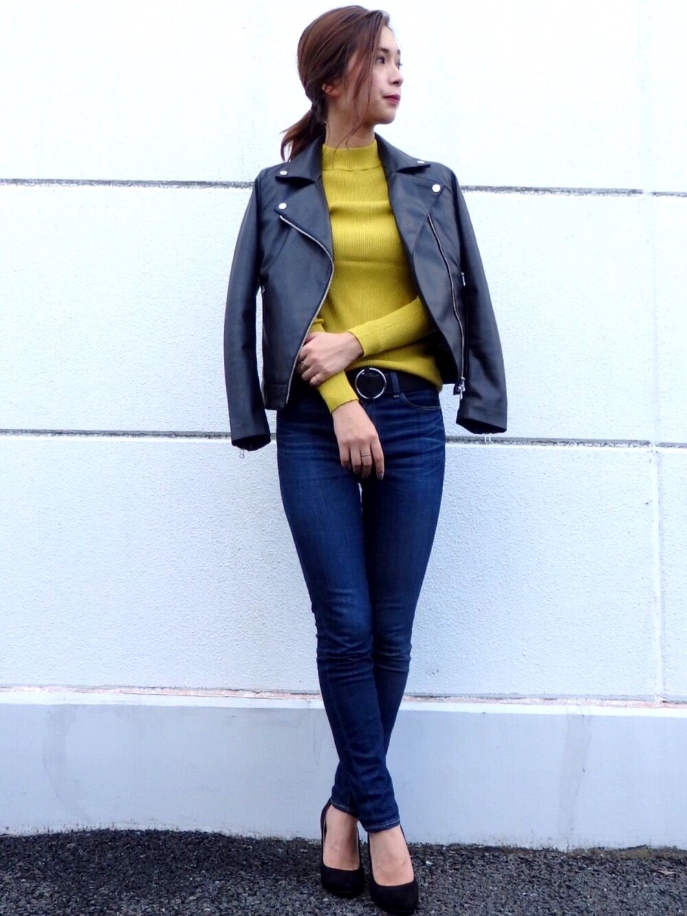 「AZUL by moussy、秋コーデ、オトナ女子、denim、fashion」｜「AZUL by moussyのアイテム（ライダースジャケット、ブラック系）」を使った、Natsumi  Moritaさん（レディース・168cm）の秋コーディネートの1枚目の写真