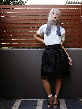 「monochrome」｜「アイテム（サンダル）」を使った、Jennifer Chongさん（レディース・160cm）の夏コーディネート