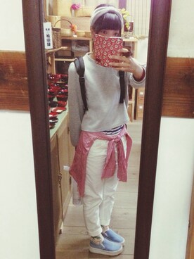 「earth（アース）のアイテム（スウェット、グレー系）」を使った、こいちゃんさん（レディース・155cm）の春コーディネート