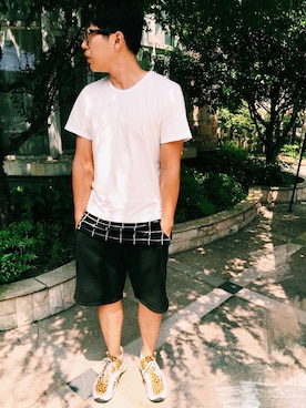 「CHOCOLATE（チョコレート）のアイテム」を使った、庄原是无名草さん（メンズ・174cm）の春コーディネート