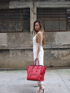 「CELINE」｜「アイテム（オールインワン・サロペット）」を使った、Jennifer Hungさん（レディース・160cm）の夏コーディネート