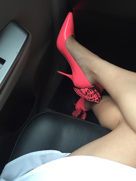 「Sophia Webster（ソフィアウェブスター）のアイテム（パンプス）」を使った、Jennifer Hungさん（レディース・160cm）の秋コーディネート