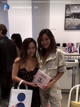 「self-portrait（セルフポートレート）のアイテム（ワンピース/ドレス）」を使った、Jennifer Hungさん（レディース・160cm）の秋コーディネート