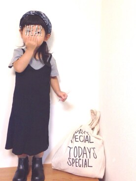 「アイテム（ヘアアクセサリー、ブルー系）」を使った、suuu☺︎さん（キッズ・90cm）の秋コーディネート