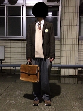 「白シャツ×ニット」｜「アイテム（その他）」を使った、ななおさん（メンズ・165cm）の冬コーディネート
