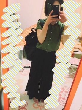 「GU（ジーユー）のアイテム（シャツ/ブラウス、グリーン系）」を使った、yuuuさん（レディース・161cm）の春コーディネート