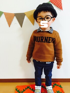 「petit main（プティマイン）のロゴデザイン裏起毛トレーナー（スウェット）」を使った、♡SO♤さん（キッズ・90cm）の冬コーディネート