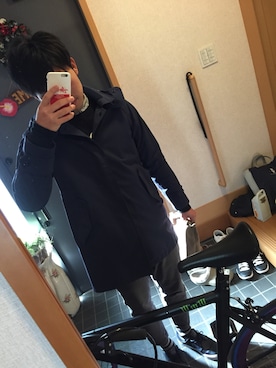 「STUSSY（ステューシー）のアイテム（チェスターコート）」を使った、ましゅわしゅわんさん（メンズ・176cm）の冬コーディネート