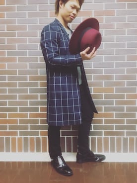 「撮影」｜「アイテム（チェスターコート）」を使った、健太郎さん（メンズ・162cm）の秋コーディネート