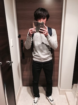 「FRED PERRY（フレッドペリー）のアイテム（デニムパンツ）」を使った、yuyaさん（メンズ・173cm）の春コーディネート