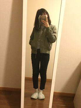 「ラベンダー」｜「アイテム（MA-1）」を使った、やかかさん（レディース・159cm）の冬コーディネート