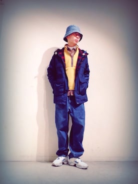 「アイテム（マウンテンパーカー、ブルー系）」を使った、Tomohiro Yajimaさん（メンズ・173cm）の冬コーディネート