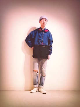 「アイテム（マウンテンパーカー、ブルー系）」を使った、Tomohiro Yajimaさん（メンズ・173cm）の冬コーディネート