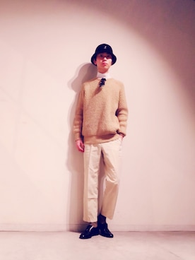 「JANTZEN（ジャンセン）のアイテム」を使った、Tomohiro Yajimaさん（メンズ・173cm）の秋コーディネート