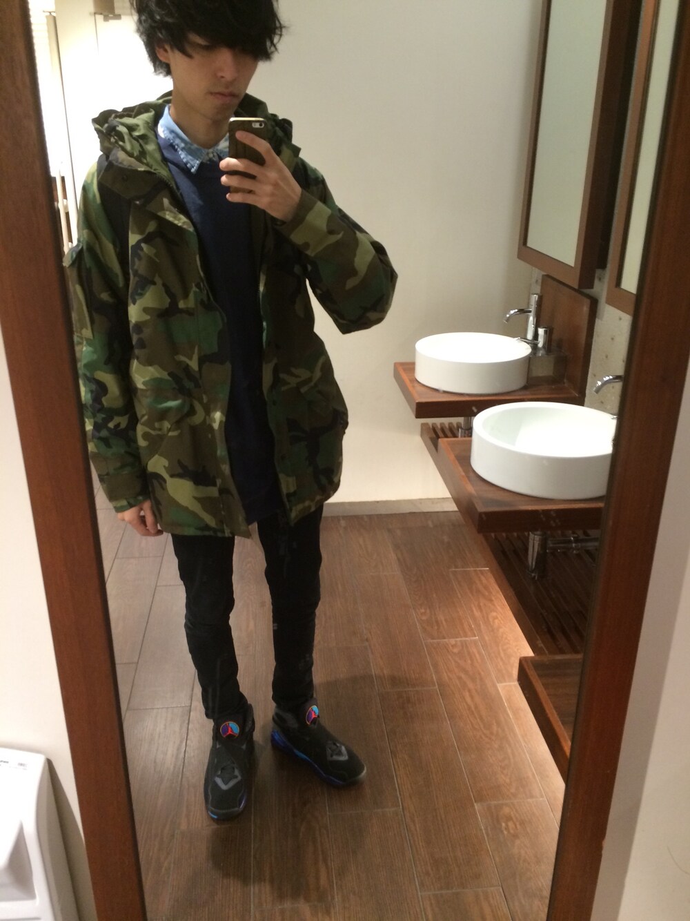 「カモフラ、スウェット、JOYRICH、Champion、FREAK’Ｓ STORE、Nudie jeans、AIR JORDAN、cote&ciel」｜「FREAK'S STOREのアイテム（ナイロンジャケット、グリーン系）」を使った、まさん（メンズ・178cm）の冬コーディネートの1枚目の写真