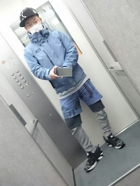 「GOMME HOMME（ゴムオム）のレイヤードパンツ（その他パンツ、ブルー系）」を使った、豆ちゃんさん（メンズ・173cm）の春コーディネート