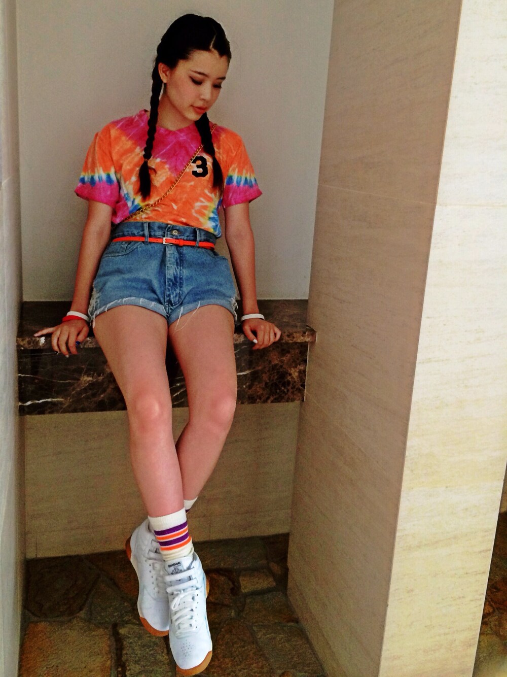 「ナイキ、リーボック(Reebok)、リーボッククラシック、reebok、Reebokclassic、swagger、NIKE、スポーツミックス、ダイダイ」｜「39マートのアイテム（Tシャツ/カットソー、その他）」を使った、manaeさん（レディース・166cm）の夏コーディネートの1枚目の写真
