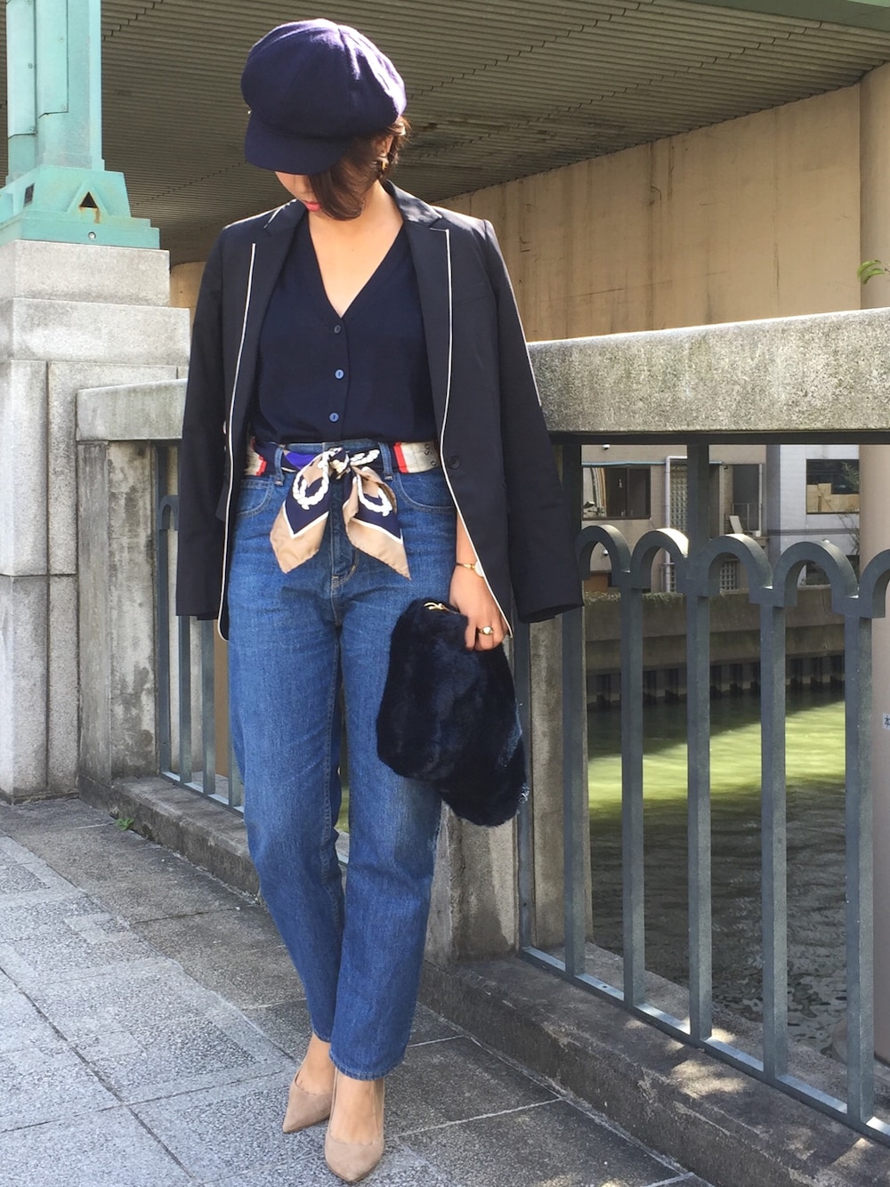 「秋コーデ、マリンコーデ、キャスケット、rag&bone、ZARA、BLACKBYMOUSSY、Jimmy Choo、CELINE、スカーフ、ハンサム女子」｜「OVERRIDEの【override】【雑誌「2nd 」12月号掲載】NEWSBOY CAP 8PANEL（キャスケット、ブルー系）」を使った、katsumiさん（レディース・160cm）の秋コーディネートの1枚目の写真