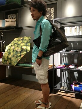 「B'2nd（ビーセカンド）のアイテム（アクセサリー）」を使った、B'2nd E-ma UMEDAさん（メンズ・170cm）の夏コーディネート