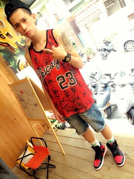 何宗穎さんのコーディネート