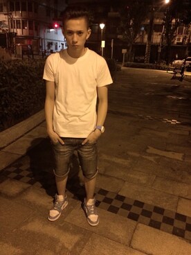 何宗穎さんのコーディネート