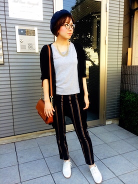 「オックスフォードシューズ」｜「アイテム（ハンチング/ベレー帽）」を使った、Powaさん（レディース・160cm）の秋コーディネート