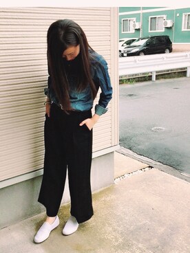 「GU（ジーユー）のアイテム（シャツ/ブラウス、ブルー系）」を使った、じんちゃんさん（レディース）の秋コーディネート