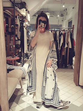 「a fadのアイテム（ポンチョ）」を使った、Felicia W🐈‍⬛さん（レディース・157cm）の秋コーディネート