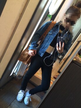 「学校」｜「アイテム（デニムジャケット）」を使った、Momoka.Fさん（レディース・159cm）の冬コーディネート