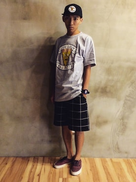 「ODD FUTURE（オッドフューチャー）のアイテム」を使った、森上梅前さん（メンズ・165cm）の夏コーディネート