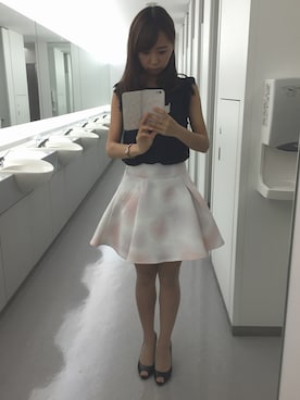 「ISBIT（アイズビット）のアイテム（トップス）」を使った、Naoko さん（レディース・156cm）の秋コーディネート