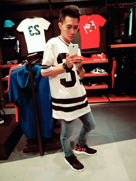 「NIKE ACG（ナイキエィシージー）のアイテム（スニーカー、ブラック系）」を使った、山本さん（メンズ・170cm）の春コーディネート