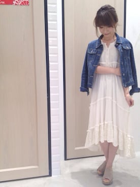 「UNRELISH（アンレリッシュ）のアイテム（デニムジャケット）」を使った、UNRELISH　HEP FIVE店 STAFFさん（レディース・160cm）の春コーディネート