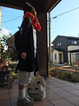 「NEW BALANCE（ニューバランス）のアイテム（スニーカー、グレー系）」を使った、あめさんの秋コーディネート