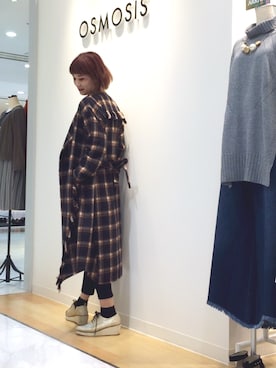 「OSMOSIS（オズモーシス）のアイテム（シューズ）」を使った、OSMOSIS大分 ORIEさん（レディース・169cm）の秋コーディネート
