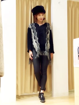 「OSMOSIS（オズモーシス）のアイテム（シューズ）」を使った、OSMOSIS大分 ORIEさん（レディース・169cm）の秋コーディネート
